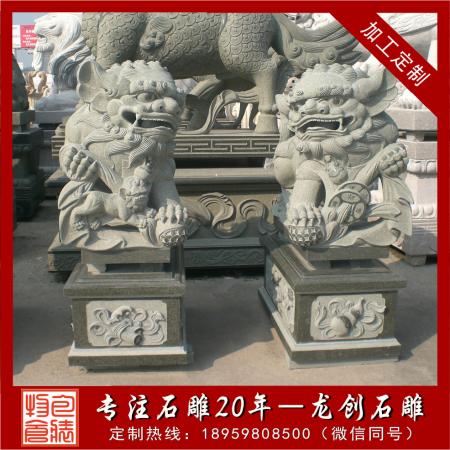 石獅子多少錢一對(duì)？取決哪些原因？龍創(chuàng)石雕